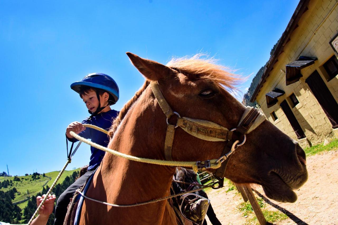 Apartaments Vall De Nuria Queralbs Bagian luar foto