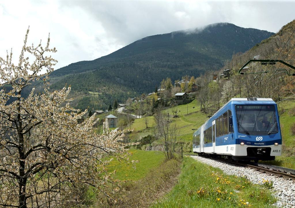 Apartaments Vall De Nuria Queralbs Bagian luar foto