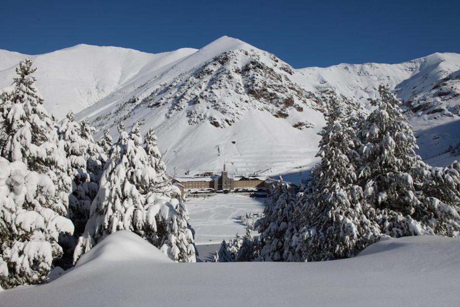 Apartaments Vall De Nuria Queralbs Bagian luar foto