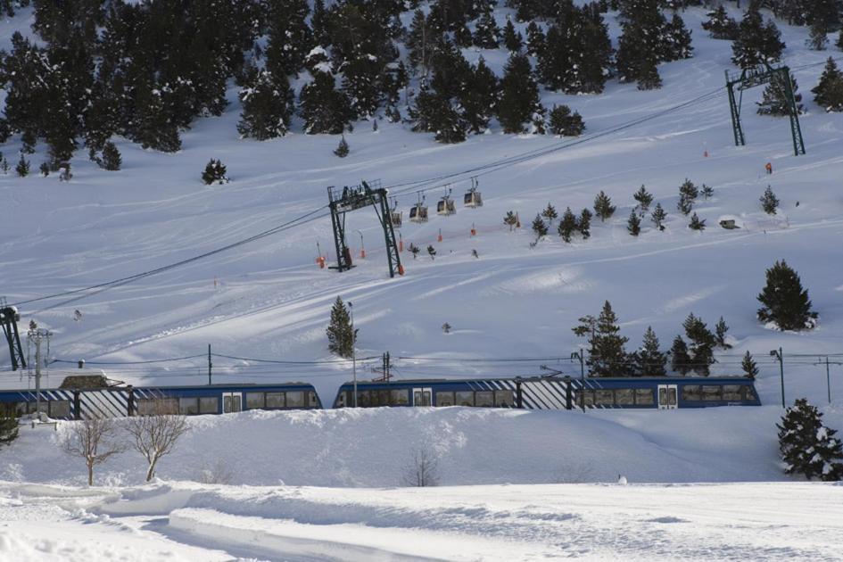 Apartaments Vall De Nuria Queralbs Bagian luar foto
